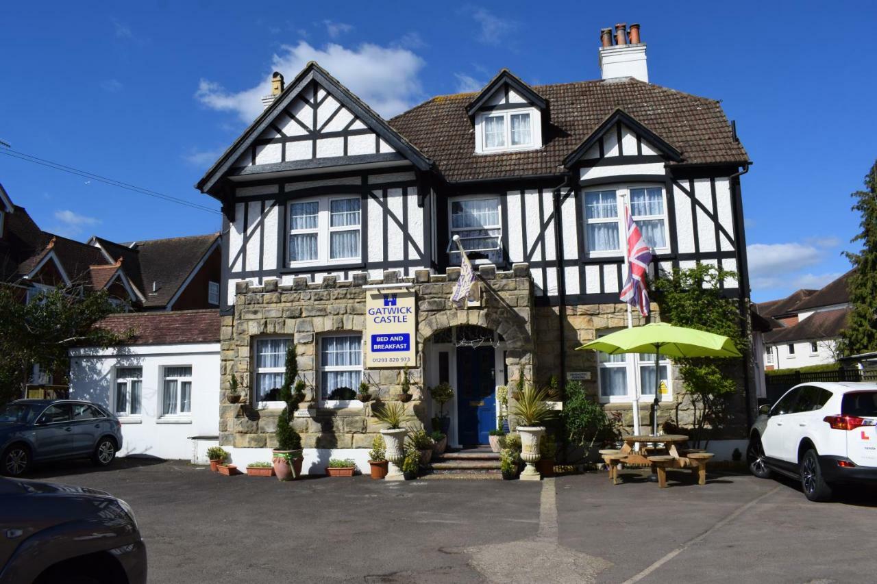 הורלי Gatwick Castle B&B מראה חיצוני תמונה
